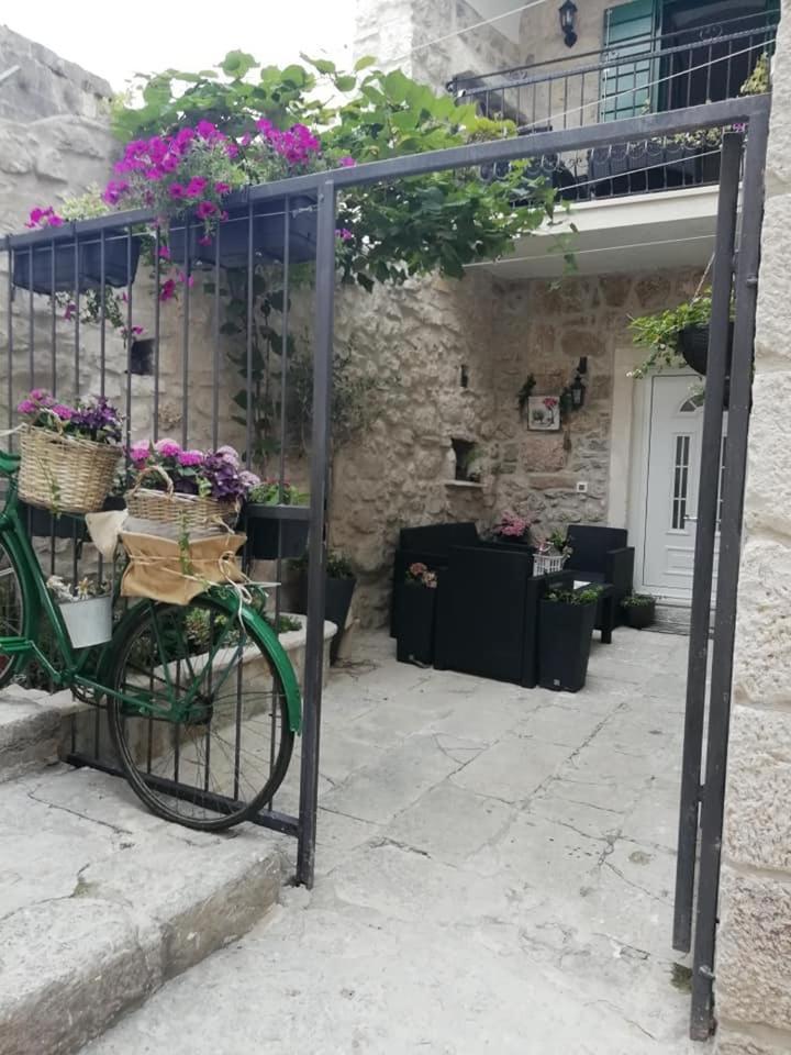מאקרסקה Apartman Teta Jadre מראה חיצוני תמונה